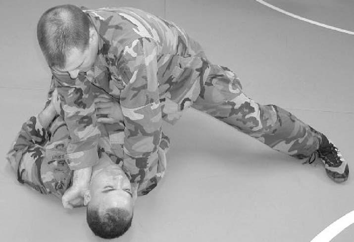 (2) Chokes with Hand on the Near Side of the Enemy s Neck. (a) Step 1 (Figure 4-76).