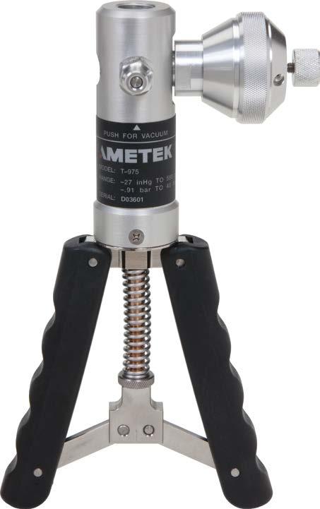 Overview 2 Features Each hand pump includes a fine adjustment knob for precise pressure adjustments.