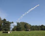 ManPAD- Simulator Launcher adapted Firing of a ManPAD-Simulator ManPAD-Simulator effectively simulates the effects (blast, bright light and smoke trail for about 2 seconds plus strong plume in the