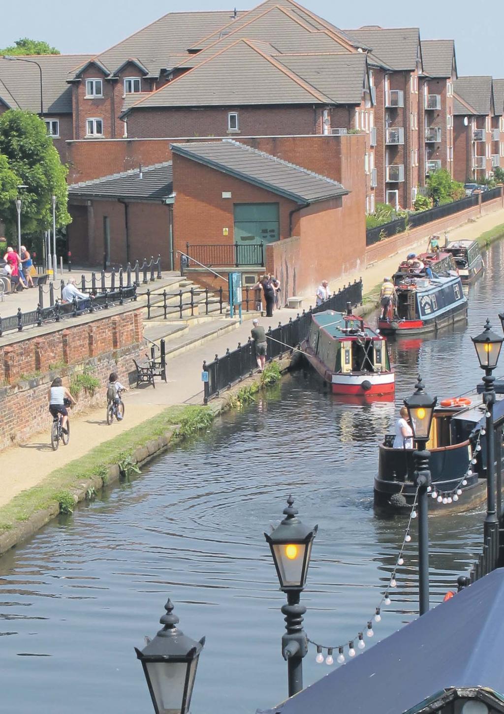 Getting Manchester moving Sustrans has recently completed work to provide a safe walking and cycling path along a canal towpath between Sale and Stretford in Greater Manchester, crossing the M60 and