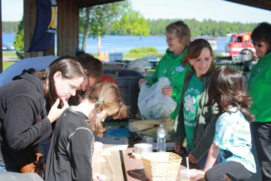 T h e Clover Patch July 2015 P a ge 3 Thank you to all of the volunteers who helped at this 4-H event held on June