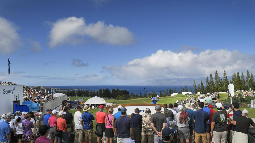 Aloha Club Skybox $900 per person Amenities Full service, all-inclusive premium food & beverage (Thursday Sunday) Tip-up seating with direct views of the 18 th hole and green Stylish, modern