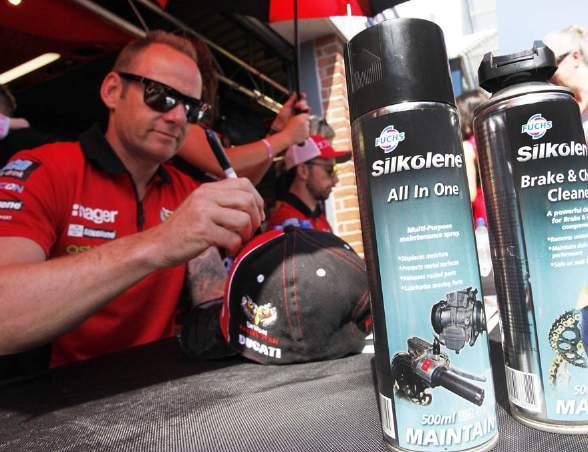 Exciting challenge for the CRC Shane Byrne salvages Oulton Park podium For the third round of the British Superbike Championship, Shane Shakey Byrne of the Be Wiser Ducati Racing team claimed 3rd