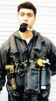Mike McCabe Mike McCabe Above, the AIRSAVE flight vest will allow customized sizing and personalized pocket placement, and can be fitted with removeable armor, above right, for helicopter use.