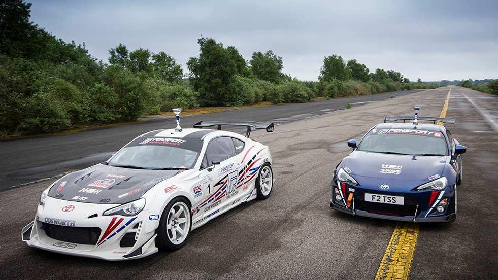 Smith s GT86, Right: S.