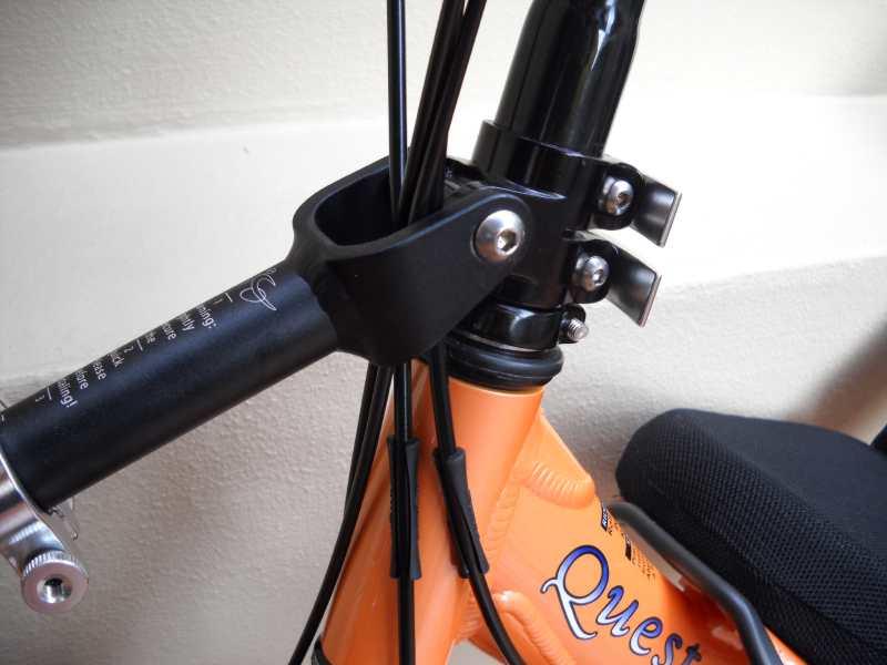 Front triangle & steering components 8. Slide the upper top front tube into the lower top front tube. 9.