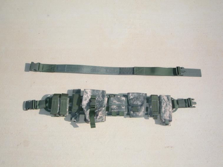 HOMESTATION KIT SET UP This is one possible configuration of your pouches attached to the Padded Equipment Belt.