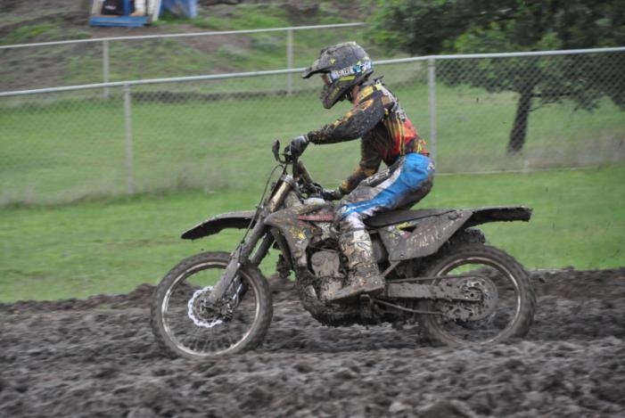 Young Daniel Webber #507 on his RMZ250 4 stroke handling the conditions very confidently Daniel has recently moved up into Snr C Grade and can be seen racing the Western Regions this year as well as
