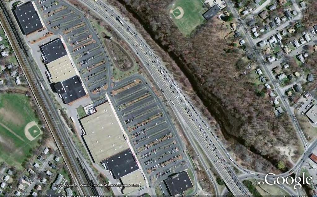 3 location: area where on-ramp traffic merges with traffic on Route 3 northbound Ramp from Union Street Route 3 northbound main travel lanes 3 Union Street