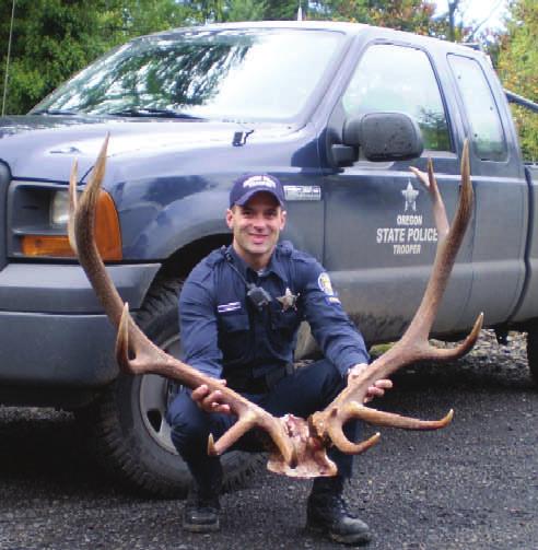 P AGE 8 O REGON STATE POLICE FISH & WILDLIFE NEWSLETTER Wildlife/Hunting Hunter Cited for Unlawful Inportation Trooper Mayer (Heppner) and Recruit Ring (Arlington) were conducting a check at a meat