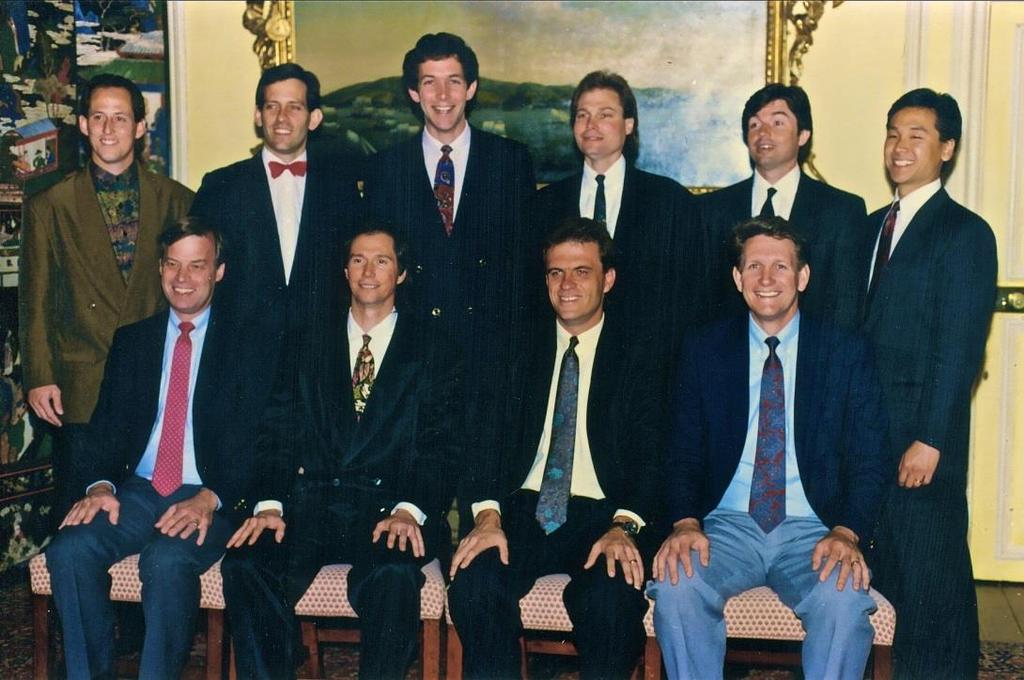 Ang World Sector Leaders noong 1992 Mga nasa unang hanay: Bob Gempel, Kip McKean, Phil Lamb at si Al Baird.