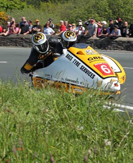 06 PREVIEW : SIDECARS PREVIEW : SIDECARS PRESS 2014 DAVE MOLYNEUX Debut in 1985-16 wins 116.
