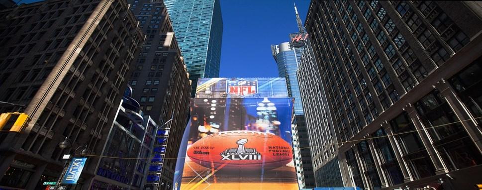 What Happened in the Big Apple before Superbowl XLVII? Page 2 By: Adam Matos On Broadway from 34th Street to 47th Street, the Superbowl Host Committee and GMC made Superbowl Boulevard.