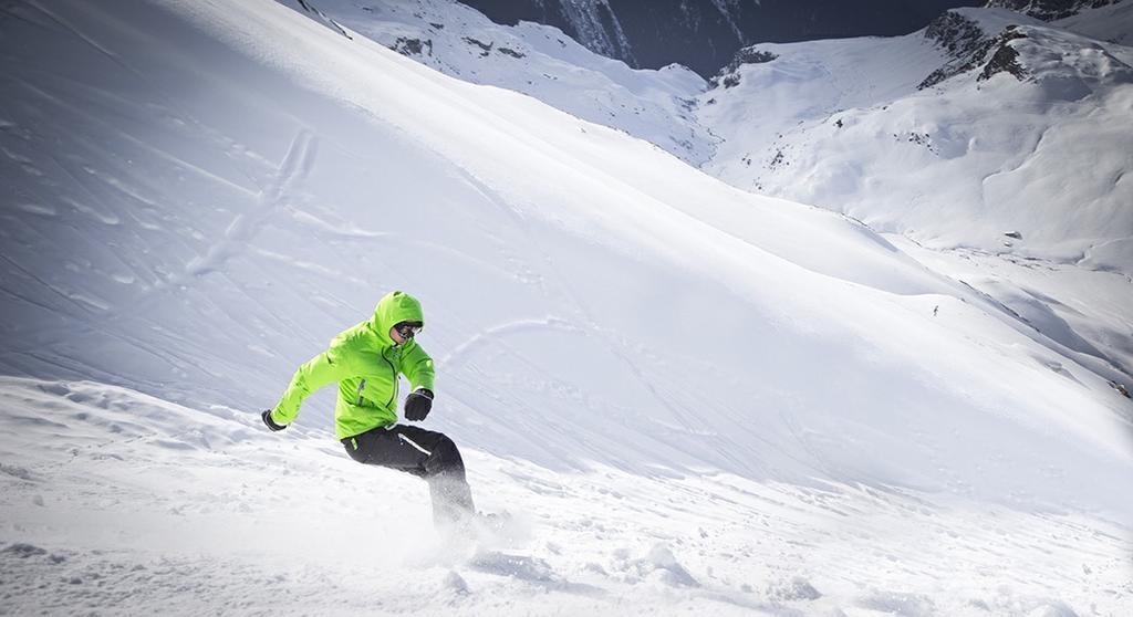 Sports & Activities** Land sports & Leisure Group lessons Free access Min age (years) Dates available Skiing School All levels 4 years old Always Snowboard School All levels 12 years old Always