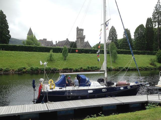 We had expected a village or something but nothing at Laggan except the next lock to go through tomorrow into Loch Lochy.