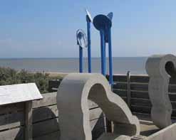 INTRODUCTION The Lincolnshire Coastal Country Park lies between Sandilands, Chapel St Leonards and Huttoft on the quiet Lincolnshire coast.