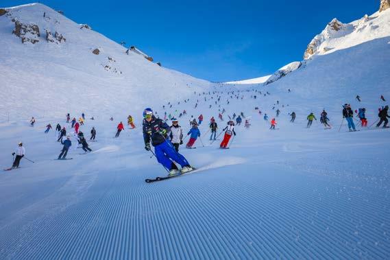 PARTENAIRES Created in 1948, it is a veritable breeding ground for new talent: 18 athletes in the French team 917 members 250 youngsters competing in alpine and crosscountry skiing, ski jumping,