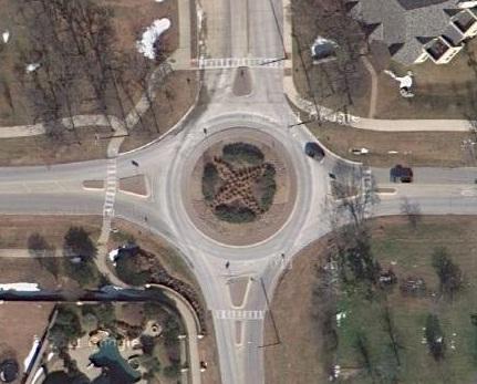 Figure 4 1: East Continental Boulevard and South Carroll Avenue, Southlake, Texas (Source: Google Maps) 4.2.