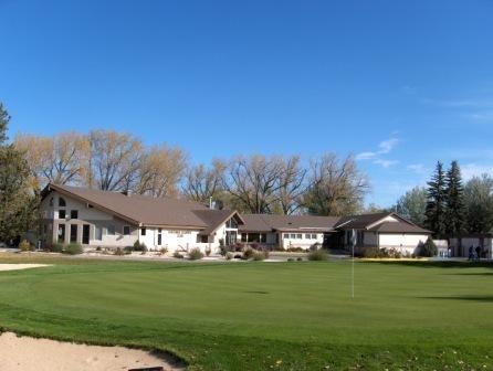 Cheyenne Country Club 2nd Quarter NEWSLETTER April - june 2018 Pages 2-3 - CCC Board President Address Pages 4- Tennis Department News Page 5 Italian Wine Flyer Pages 6-7 - Dining Room/Bar News Page