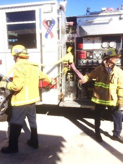 HOSE 12-01-16 PAGE 8 OF 24 3. Position Nozzle.