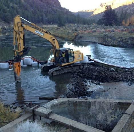 ensuring safe passage Increased streamflow in Whychus Creek to 32 cfs Photo: River Designs Group