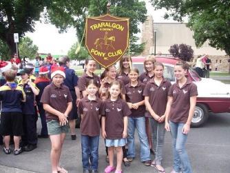 3 Well done to the girls who represented the Traralgon Pony Club a few weeks ago in the Stockland Plaza Street Parade. As you can see they looked the part and did the Pony Club proud.