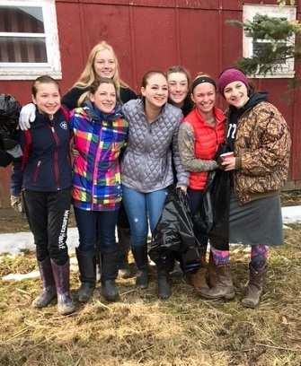 On April 21, 16 members and parents from our club helped clean up the roads of Metamora during the annual Earth Day event put on by the Hunt.