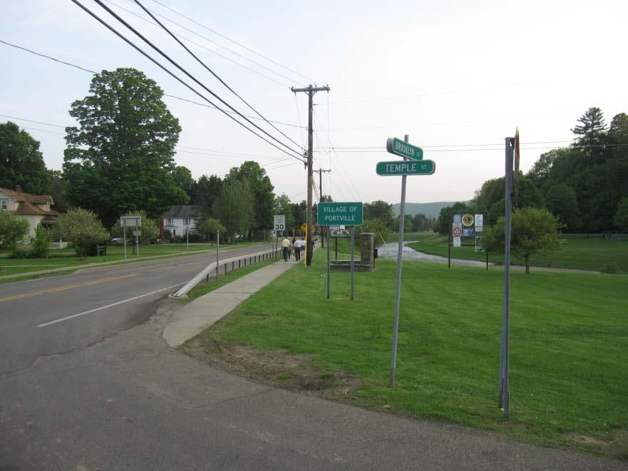 Creating a Walkable Portville: Through Complete Streets Portville, New York May 25, 2011 Missing attractive gateway