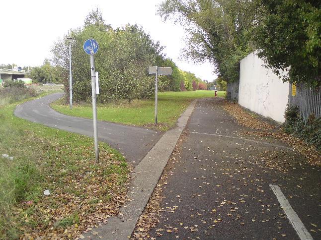 Acute angles at cycle path intersections block sight lines and make it impossible to see cyclists approaching