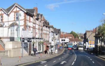 4 Vision for Caversham To explore how Caversham could be enhanced To make local shops, services and facilities more accessible to residents and visitors Produce a better balance between traffic,