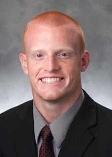 2016 NIU FOOTBALL PLAYERS 17 RYAN GRAHAM Quarterback 6-1 210 So.-R 1L Wheaton, Ill. Wheaton Warrenville South HS 2014 2015 Appeared in 10 games with four starts. Finished with 691 passing yards.