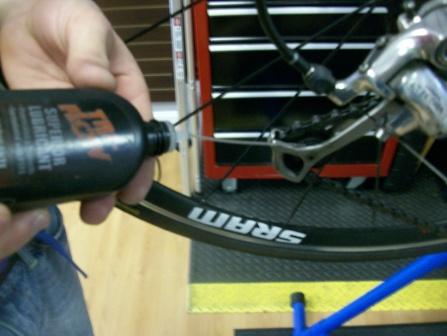 Lubrication As needed, you should lubricate the chain, derailleur s and brake calipers.