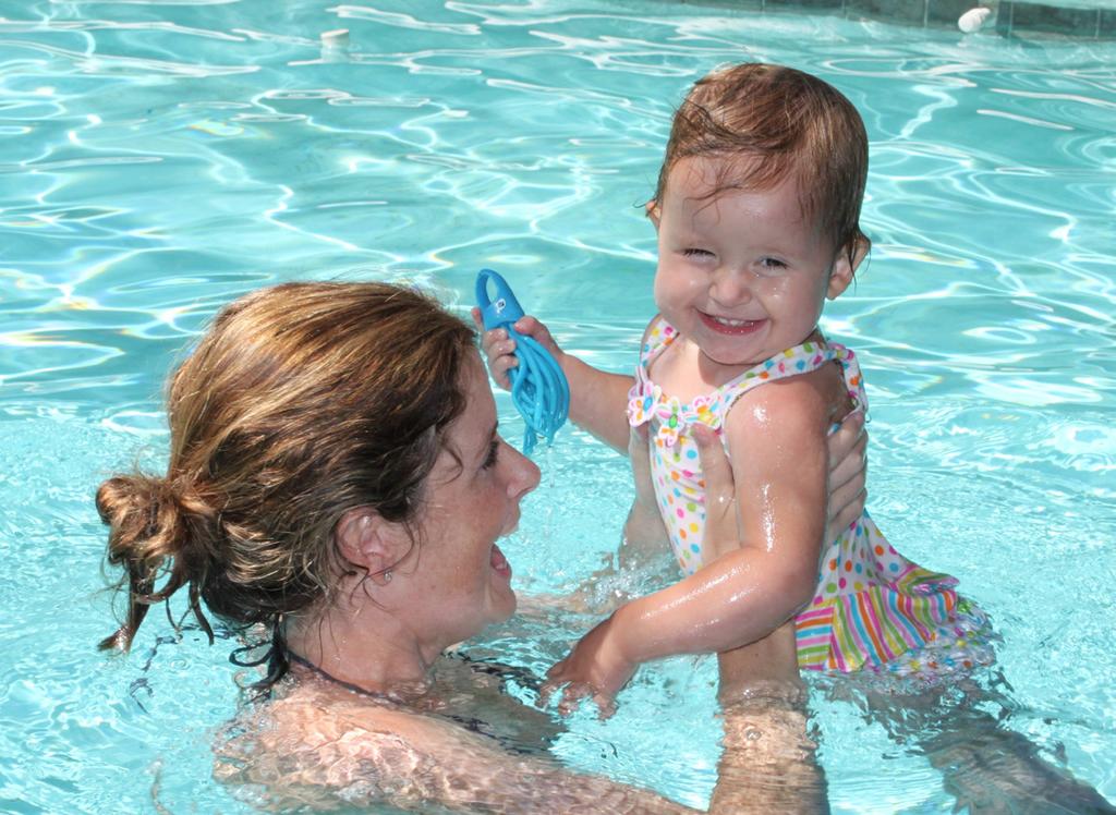 PARENT TOT CLASSES These 45 minute classes are designed to help toddlers develop swimming readiness and become comfortable in the water.