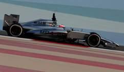 The E22s in the hands of Romain Grosjean and Pastor Maldonado are likely to be off the pace in Melbourne Pit Lane with a question mark surrounding their reliability. DRS ACTIVATION 1 T3 35.3 1:26.