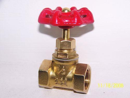 Valves For easy maintenance place a globe valve at every intersection of the pipe.