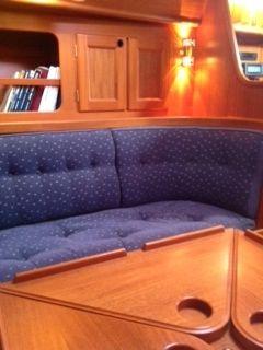 starboard Forward owners cabin Large double bed with drawers under Fitted