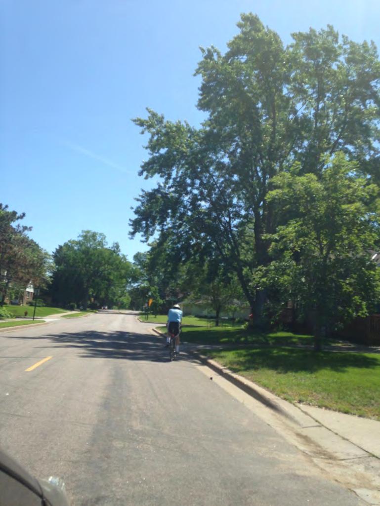 5.2.3 - Selecting Treatments to Improve Conditions for Bicycling The following detailed guidance is provided to assist in selecting treatments to improve the conditions for bicyclists in Robbinsdale.