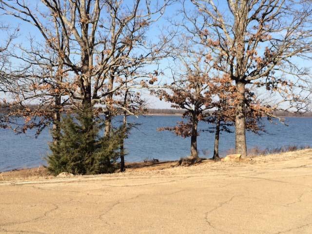 Specific notes regarding property: Property located just 6/10 mile from Lamar Point boat ramp 5 acres - fully fenced