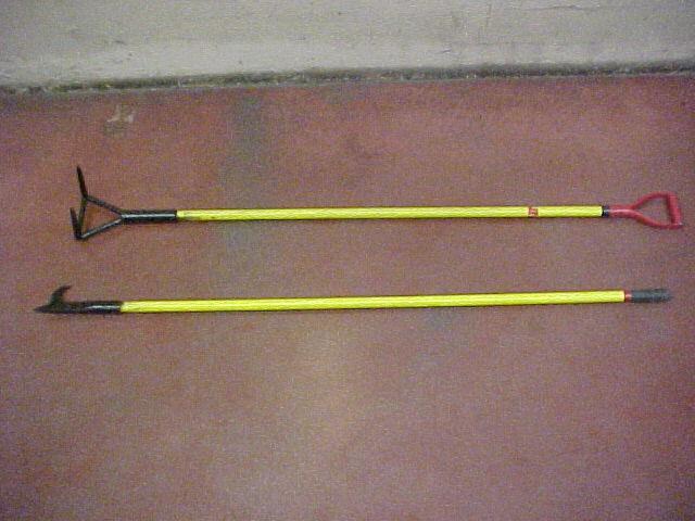 : PULLING TOOLS I1.2 I II Pike Pole Rubbish Hook Pike poles are useful as striking and pulling tools. They can be used to open windows, ceilings, and partitions.