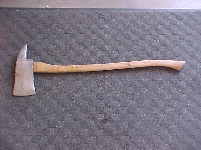 : CUTTING TOOLS I1.2 I II Pick-Head Axe The pick-head axe is generally considered a more versatile tool for firefighting than the flathead axe.