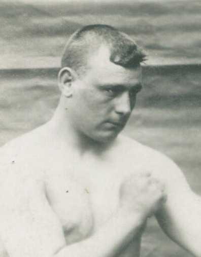 Weight classes fought in: Recorded fights: 32 contests (won: 18 lost: 13 drew: 1) Fight Record 1905 Jan 21 Dan Lewis (USA) WKO3 Drill Hall, Doncaster Apr