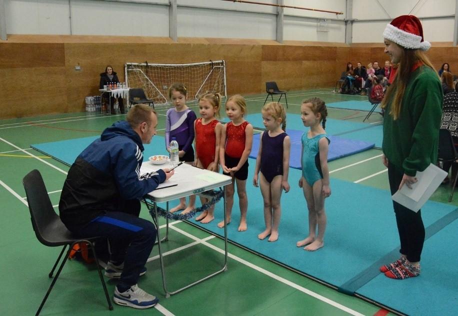 There were gold, silver and bronze medals for the Floor and Vault for the gymnasts aged 6 and over and participation medals for the