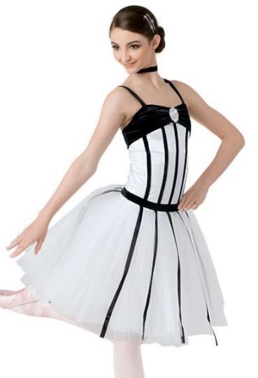 Wednesday Cstume Instructins 2018 7:45PM Wednesday Ballet I -AS #34- Thrugh the Hallway Wear white/black cstume as is, stre hanging upside dwn N-shw undergarments N chker as pictured N hairpiece as
