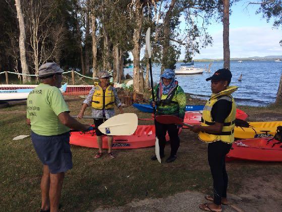 Tingira Social Kayaking Group Commences There was a pleasing roll up to the kayak group s first session held last Saturday morning at the Tingira Boat Club.