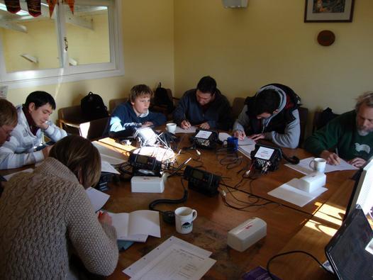 On-shore training: Safety weekend Over e weekend of 11 and 12 December e Group ran RYA First Aid and VHF (DSC) Radio Operators courses.