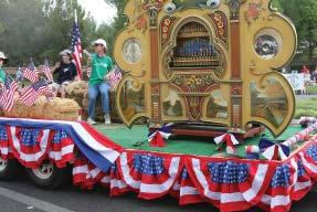 absolutely sure that the entry you design can travel the entire parade route.