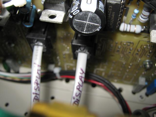 If the Carrier gas sensor reads normally when connected to the jack on the Air EPC board then this means the Carrier EPC board may be the problem.