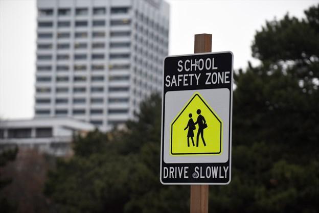 HOW TO BE SAFE DRIVING TO SCHOOL Do... Drive slow! Children s movements can be unpredictable and they may cross without warning.
