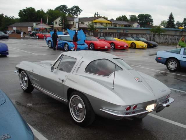 However, with the help of our friend and neighbor, Bill Mattinis, we were able to get the car presentable for the 2014 Wasaga Beach all Corvette Show on Saturday, August 16th.