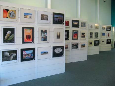 Gartholwg has a gallery and exhibition space in which we display and sell the work of local artists and crafts people.